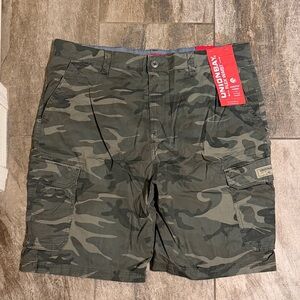 UNIONBAY Men's Cargo Shorts - Green Camo
